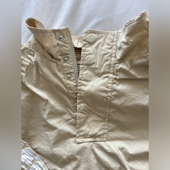 Aritzia TNA windbreaker quarter zip - Picture 5 of 9